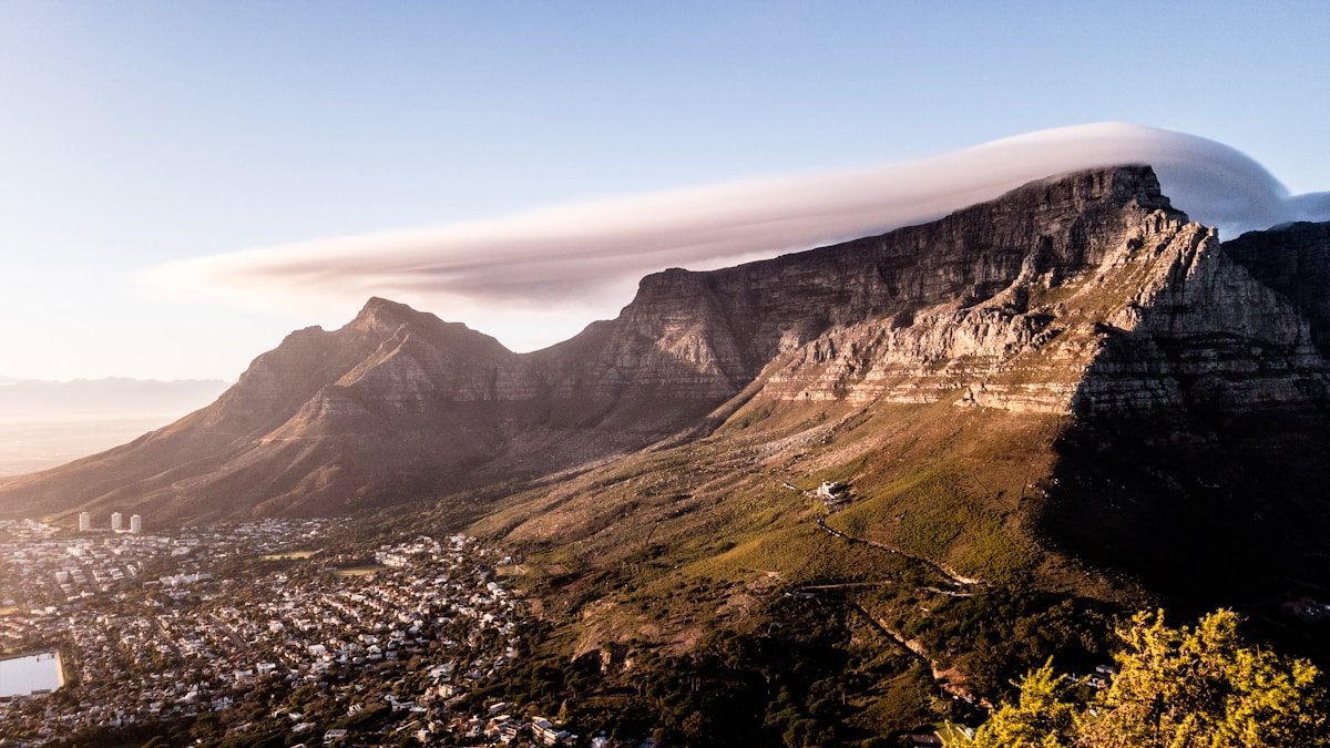 Table Mountain with cloud over Cape Town — South Africa border entry requirements
