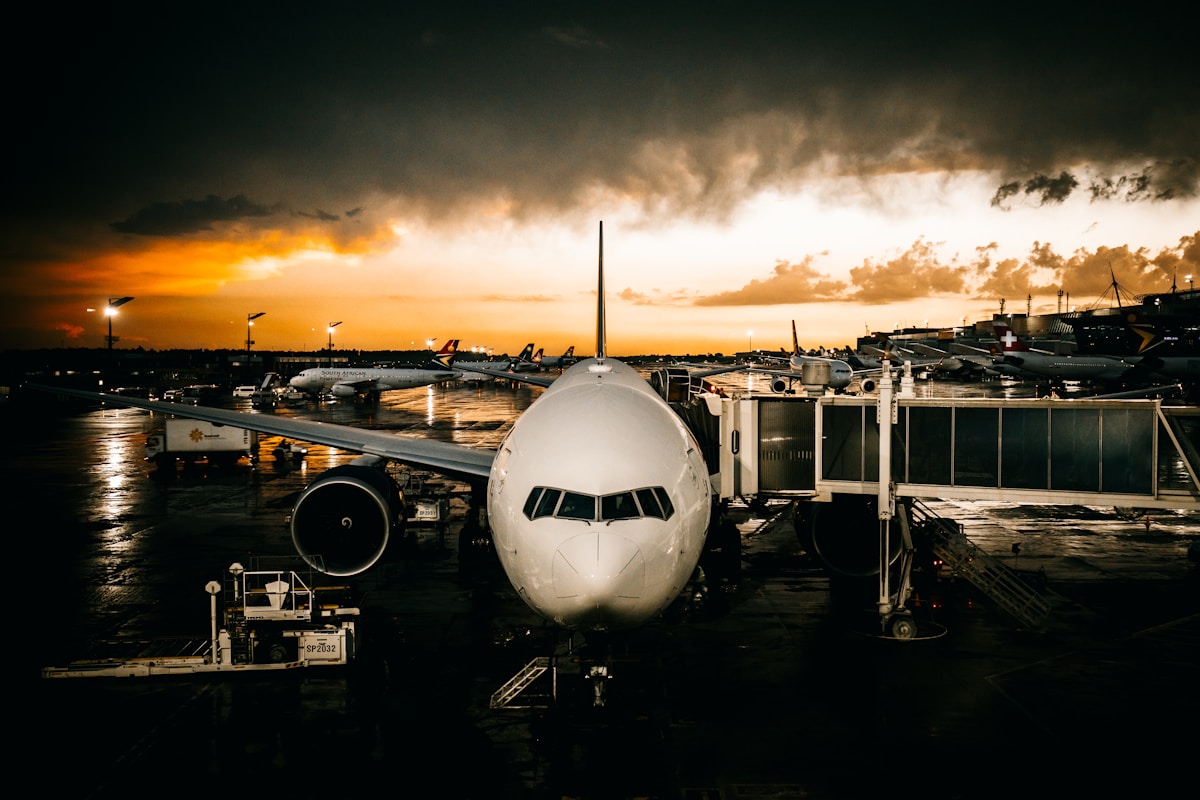 Aircraft at sunset with South African Airlines — flights to South Africa
